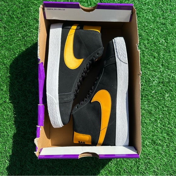 Nike Sb Zoom Blazer Mid Black / University Gold - Picture 4 of 13
